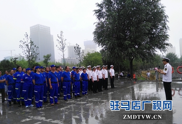 驻马店举办“庆祝海事日暨未成年人防溺水”水上安全应急搜救演练
