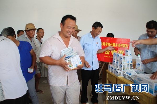正阳法院：物资技术送地头 真帮实扶见行动