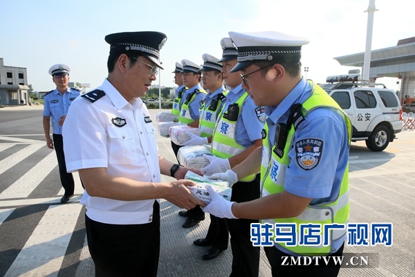 驻马店副市长郭渊慰问基层一线民警