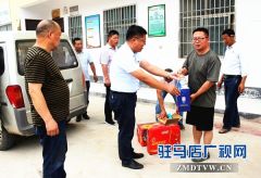汝南县“伏天”给扶贫第一书记送“清凉”