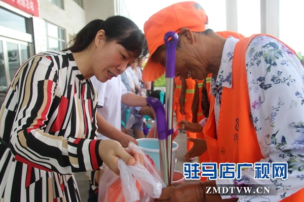 驻马店经济开发区慈善总会开展爱心捐赠活动