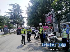 摩托车机动大队民警：整治交通违法 我们一直在路上