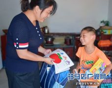 “阿姨，俺给您说个悄悄话”