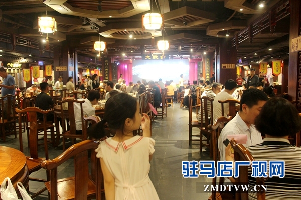 驻马店天中老街做好准备喜迎八方宾客