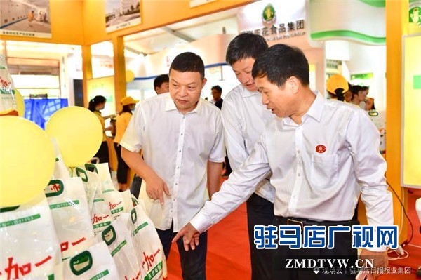  “一加一”天然面粉亮相第21届中国农加工洽谈会倍受关注