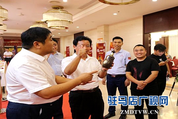 “蔡洪坊”商标荣获中国驰名商标 新蔡县首家获此殊荣的本土企业