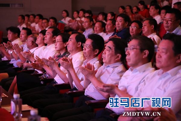 2018“天中最美教师”颁奖典礼 10名优秀教师获殊荣