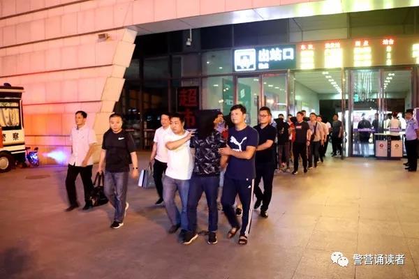 警营诵读：《蓝色赞歌》
