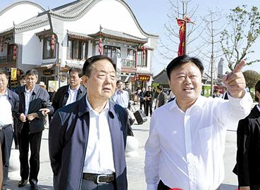 王全书深入驻马店市调研指导豫剧文化创新发展
