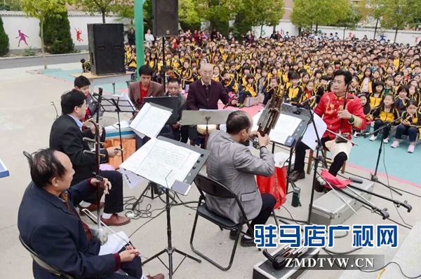泌阳县开展曲剧进校园活动