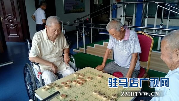 确山县“医院+养老”新模式 解决老人“护理难题”被认可