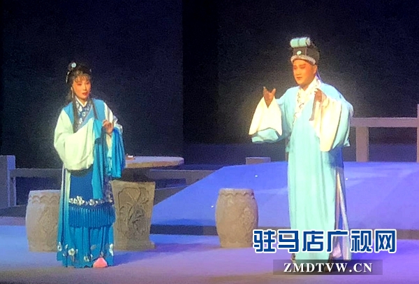 古装豫剧《梨花》在驻马店群星剧场精彩上演