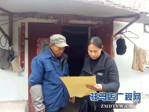 确山县卫计委深入帮扶村开展健康扶贫政策宣传活动
