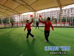 花样抖空竹夫妻：40年生活翻天变化  有苦有甜更感恩