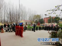 驿城区诸市镇有一支农民公益宣传表演队