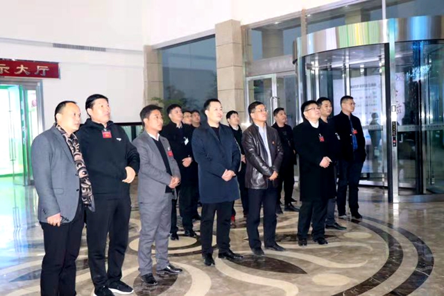  驻马店市青年商会爱心企业寒冬送温暖