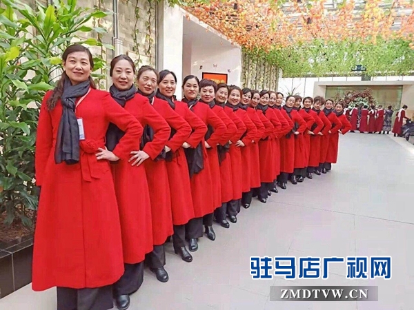 泌阳县秋之韵模特队在北京获大奖