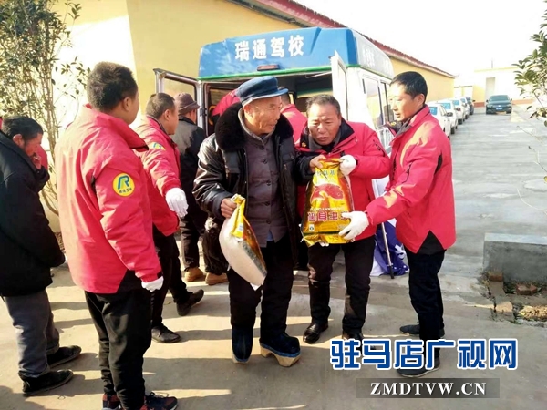 爱心企业捐助敬老院 传递温暖回报社会