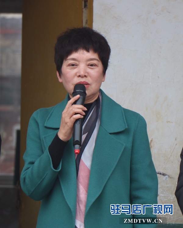 驻马店市建材行业商会开展“扶贫助学”物资捐赠活动