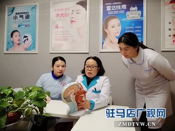 张华：30年心系患者美丽和幸福