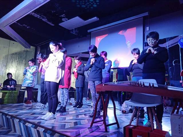 驻马店赛亚菲特俱乐部举办跨年狂欢夜全面推进科学健身