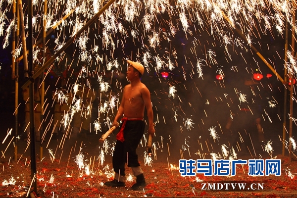 春节期间 确山铁花将在北京绽放