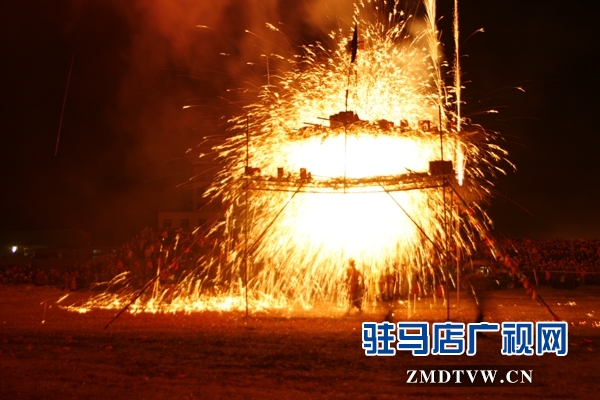 春节期间 确山铁花将在北京绽放