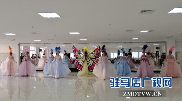 驻马店市直老干部活动中心各个艺术团载歌载舞迎新春