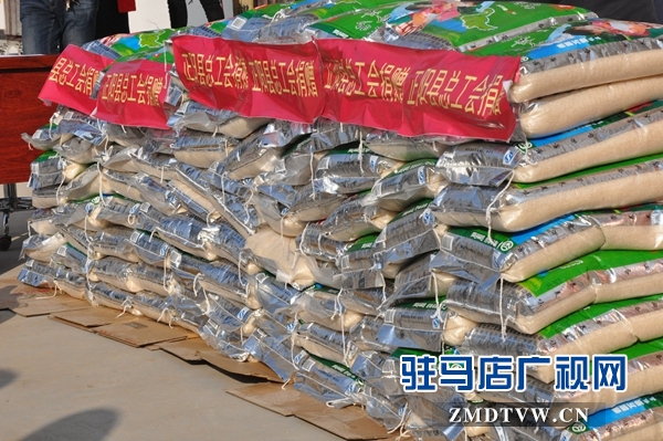 正阳县总工会开展“迎新春、送祝福”活动