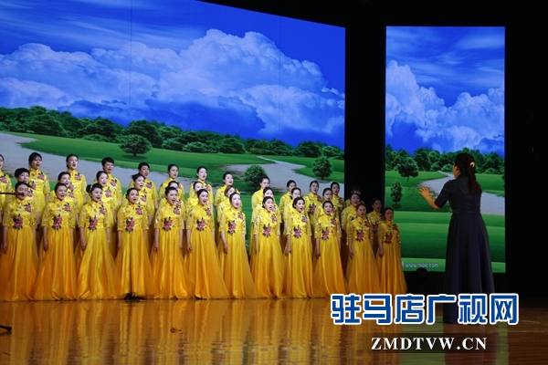 “不忘初心 立德树人”2019驻马店市教育局新春团拜会举行