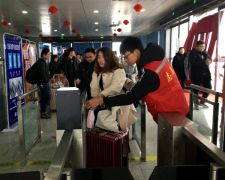 驻马店火车站：“智慧春运”让出行体验更美好