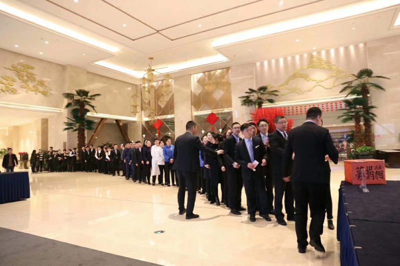 命运无情人有情 爱克团队暖人心 爱克集团组织员工为患病同事捐款十余万元
