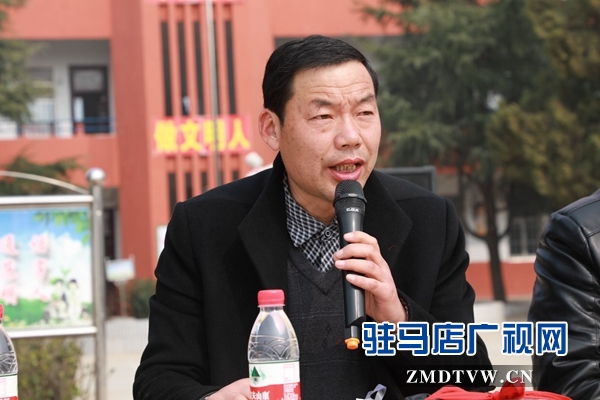  爱心企业向板桥镇夏庄小学捐赠校车护航留守儿童上学路