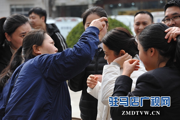 中原银行驻马店分行顺利举办“三八”妇女节趣味运动会