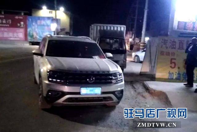 他一路飚车还闯红灯竟获警方点赞
