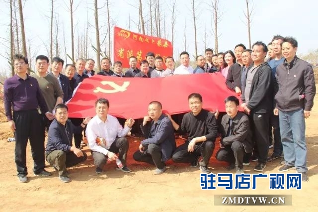  省派第一书记集体为上蔡县添新绿