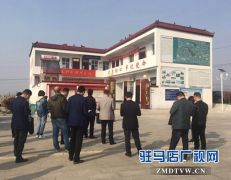 中央、省直主要媒体到泌阳县调研“四议两公开”工作法
