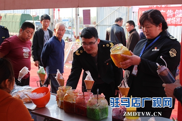 汝南县古塔食药所重拳整治美食节“美食”乱象 