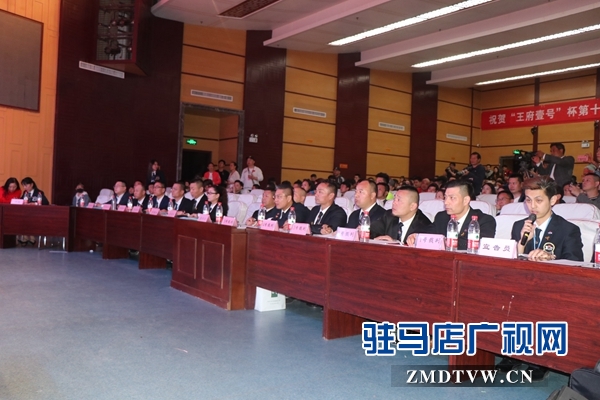 河南省健身健美比赛在驻马店激情收官