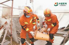 海南省军地联演：民兵无人机编队飞赴受灾村庄勘察灾情