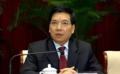云南省委原书记秦光荣“主动投案”等于“自首”吗?