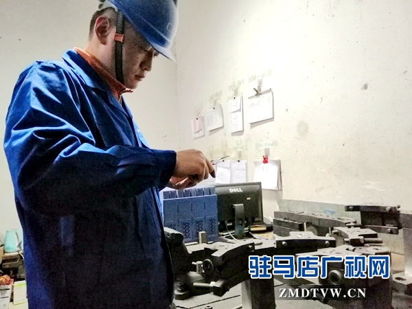 李岩：平凡岗位做不凡业绩