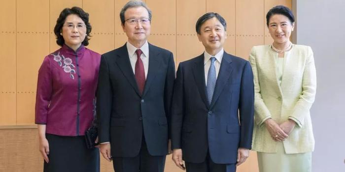 日本新天皇即位后首见的外宾，是即将离任的中国驻日大使