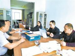  全家12人都是“低保户”？村委副主任被留党察看一年