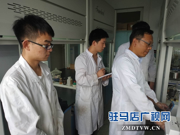 白文科：兢兢业业书写科研人生