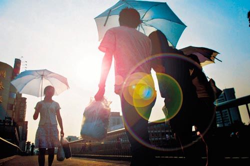 河南发布今年首个高温预警：减少户外作业活动
