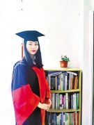 中国第一个写作学博士：一度担心毕不了业