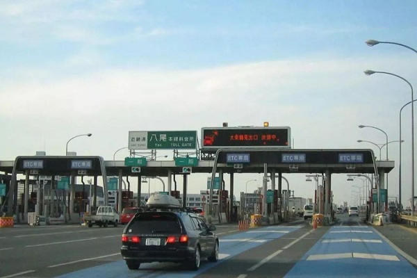 取消高速公路省界收费站 全国30个省份启动实施方案