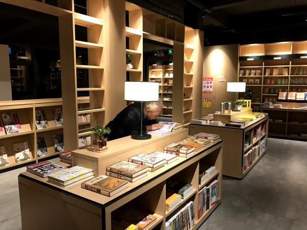 驻马店市将在市中心城区建设30座城市书屋