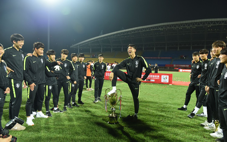 韩国足协致歉，熊猫杯组委会宣布收回奖杯